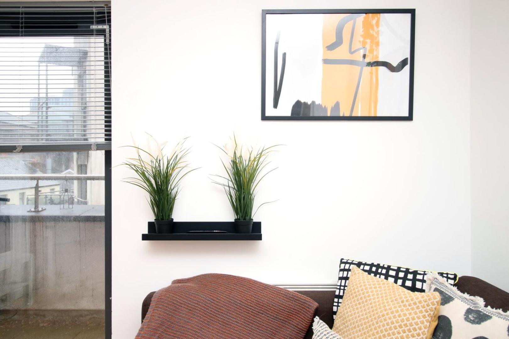 Centrally Located Spacious 2Br | Cohost Partners 카디프 외부 사진