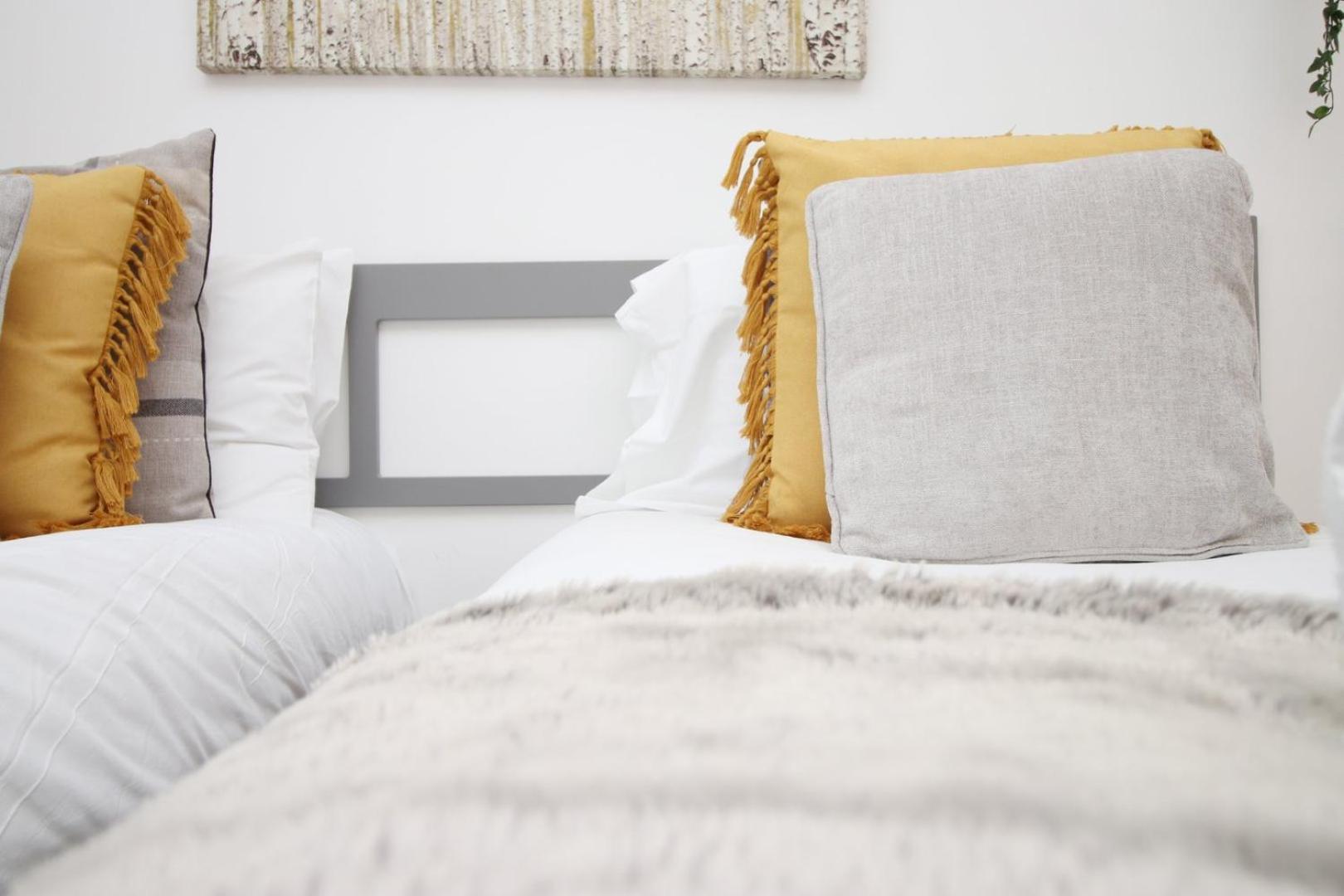 Centrally Located Spacious 2Br | Cohost Partners 카디프 외부 사진